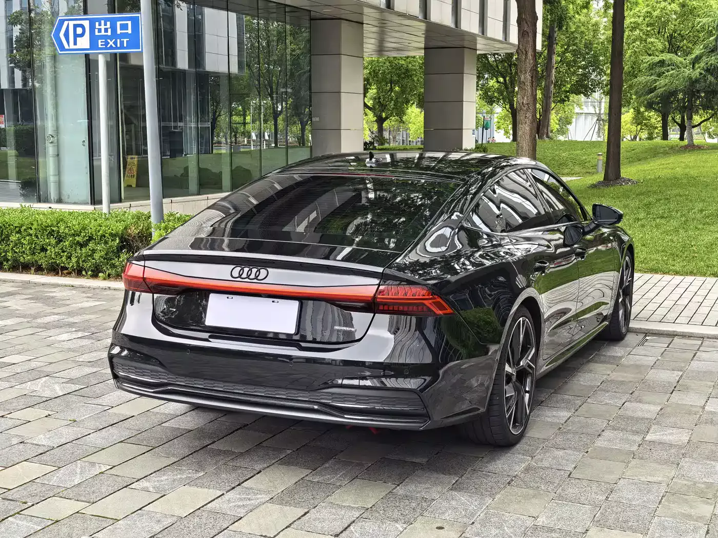 Audi A7 2024 55 TFSI quattro Exclusive фото 50