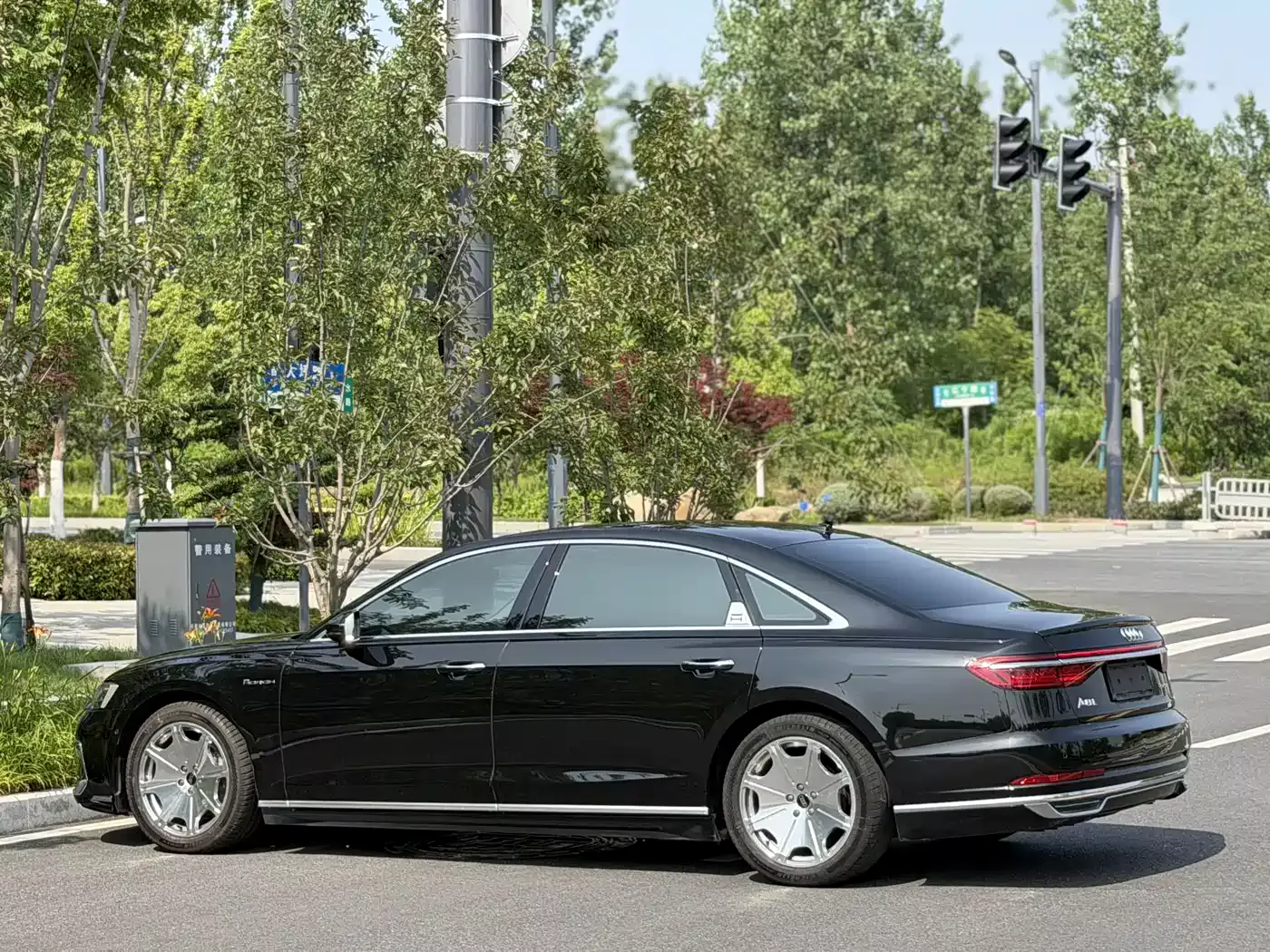 Audi A8 2019 Plus A8L 50 TFSI quattro Comfort фото 7