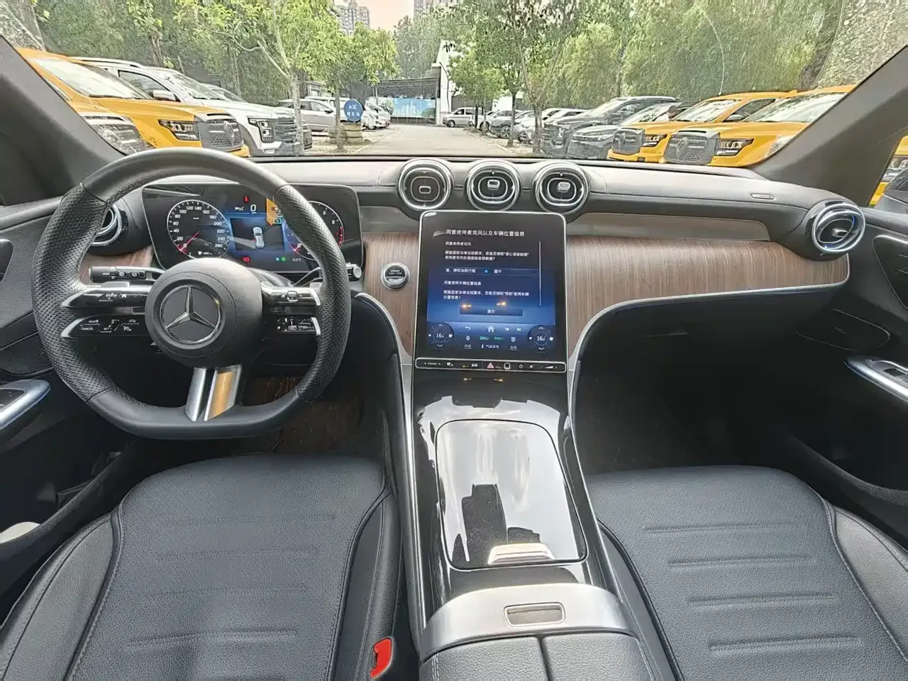 Mercedes-Benz GLC 2023 GLC 300 L 4MATIC Dynamic 7-Seater фото 9