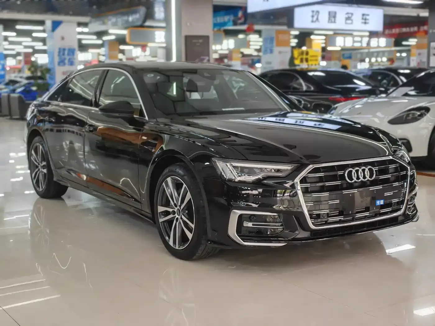 Audi A6L 2024 40 TFSI Luxury Dynamic фото 3