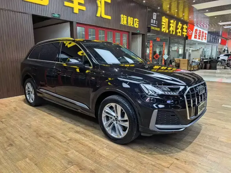 Audi Q7 2021 45 TFSI quattro S line Sport фото 3