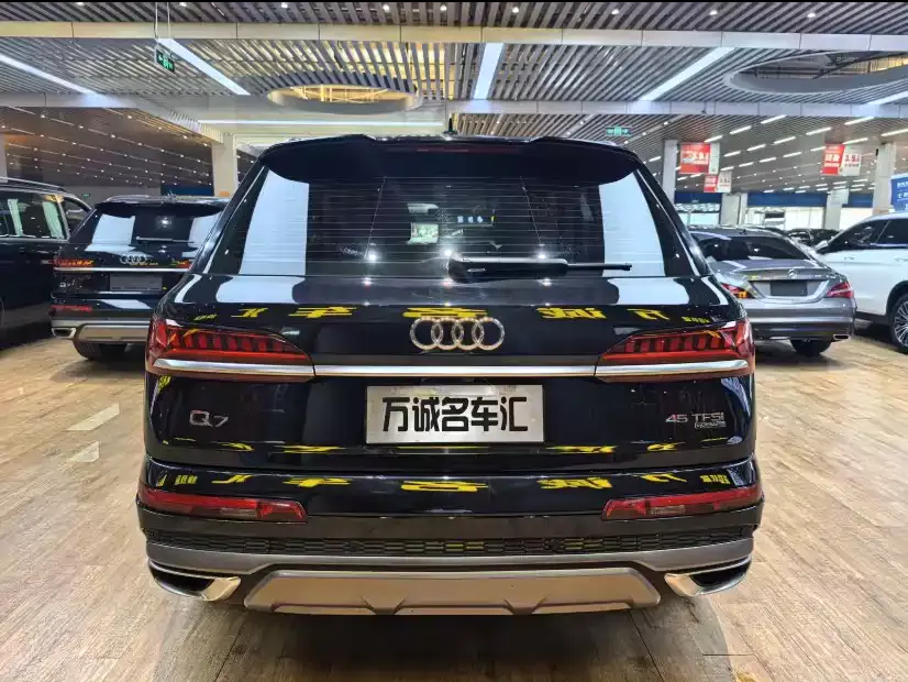 Audi Q7 2021 45 TFSI quattro S line Sport фото 22
