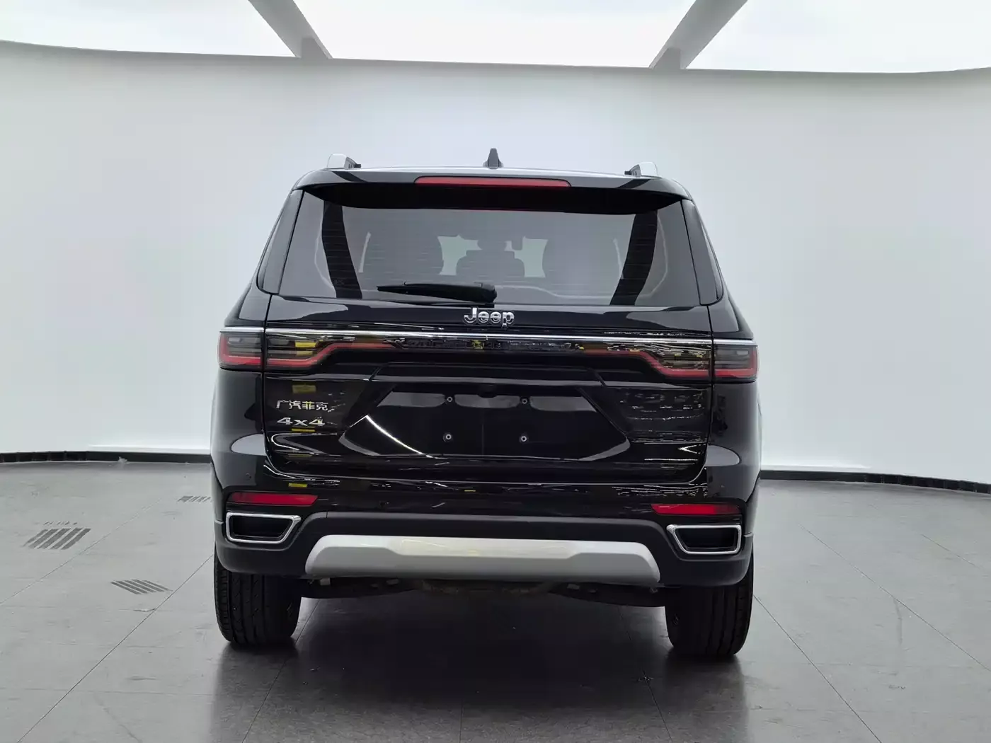 Jeep Grand Commander 2022 2.0T AWD Luxury Edition фото 5