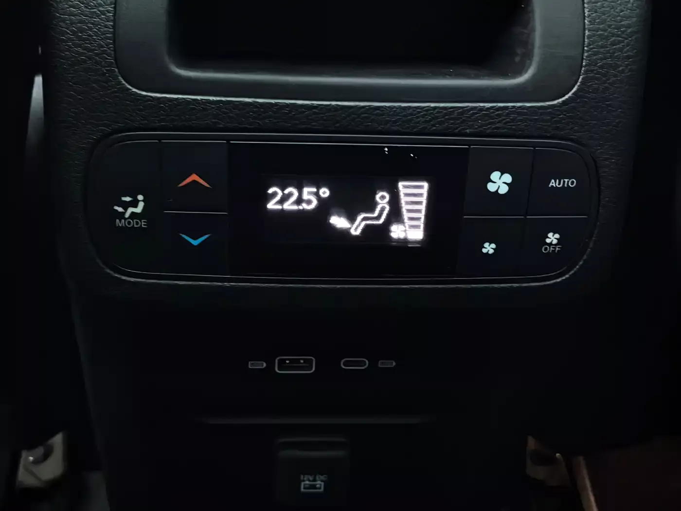 Jeep Grand Commander 2022 2.0T AWD Luxury Edition фото 20