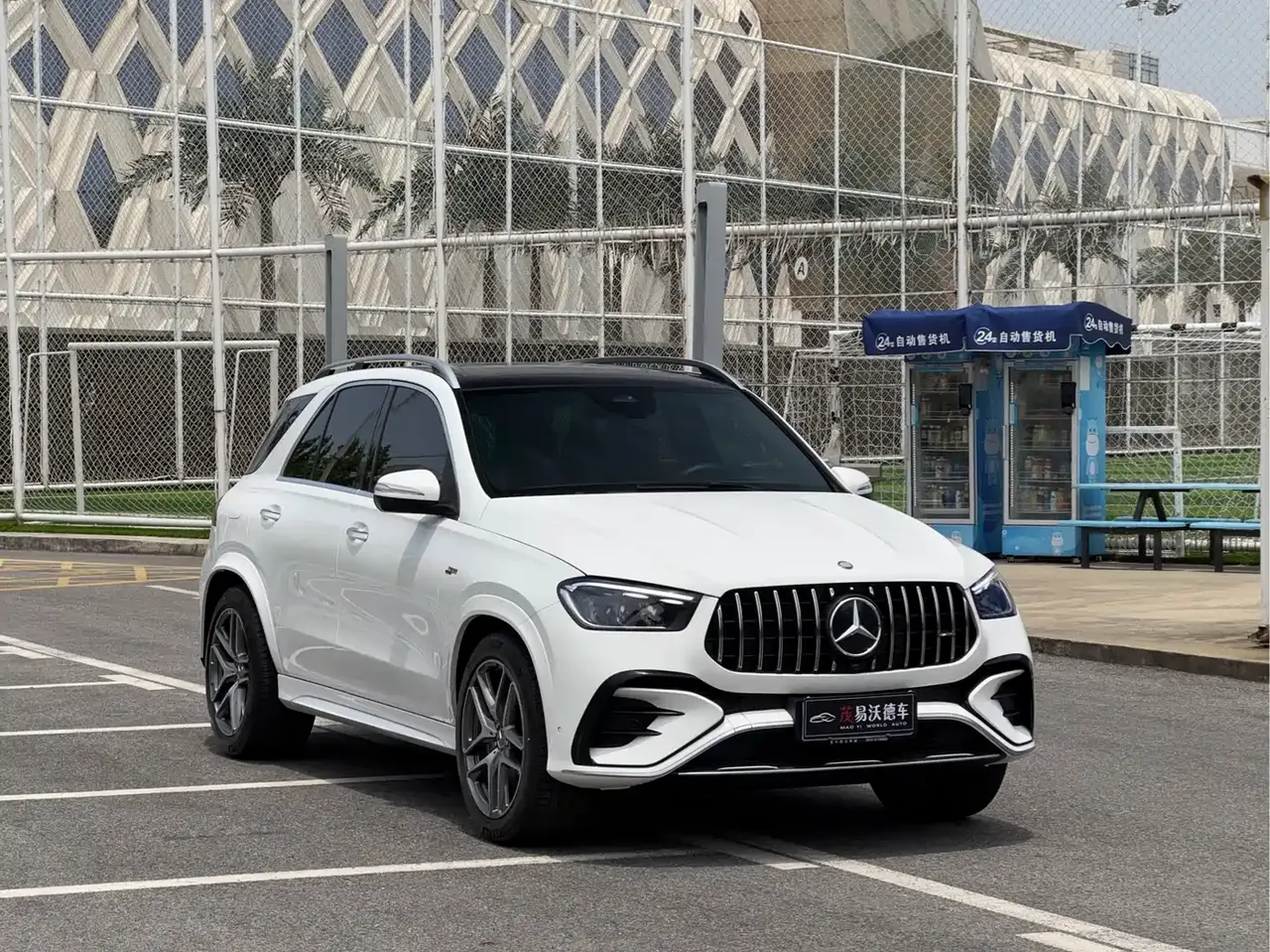Mercedes-Benz GLE AMG 2025 AMG GLE 53 4MATIC+ фото 3