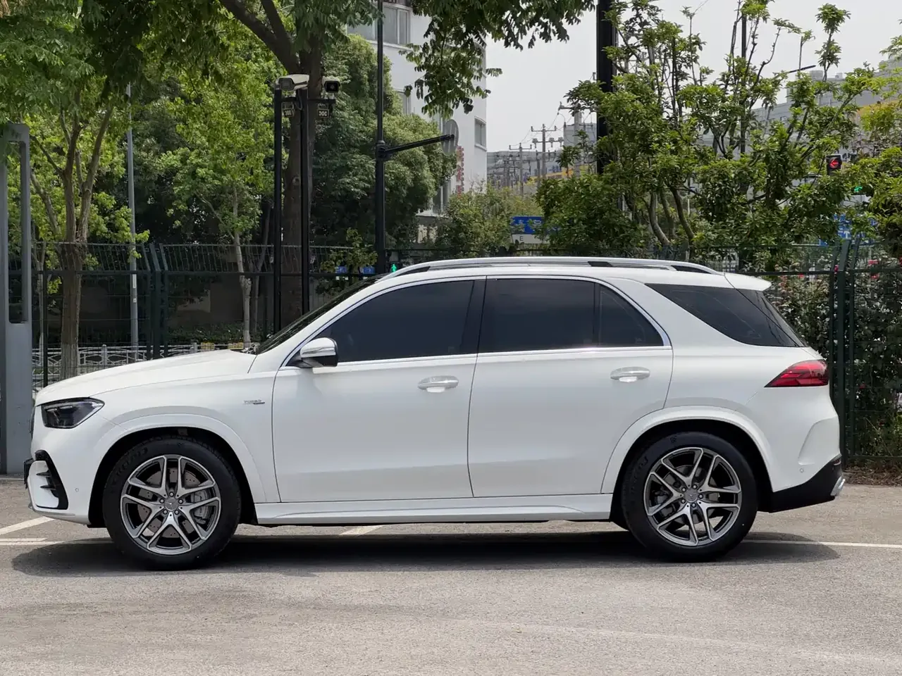 Mercedes-Benz GLE AMG 2025 AMG GLE 53 4MATIC+ фото 7