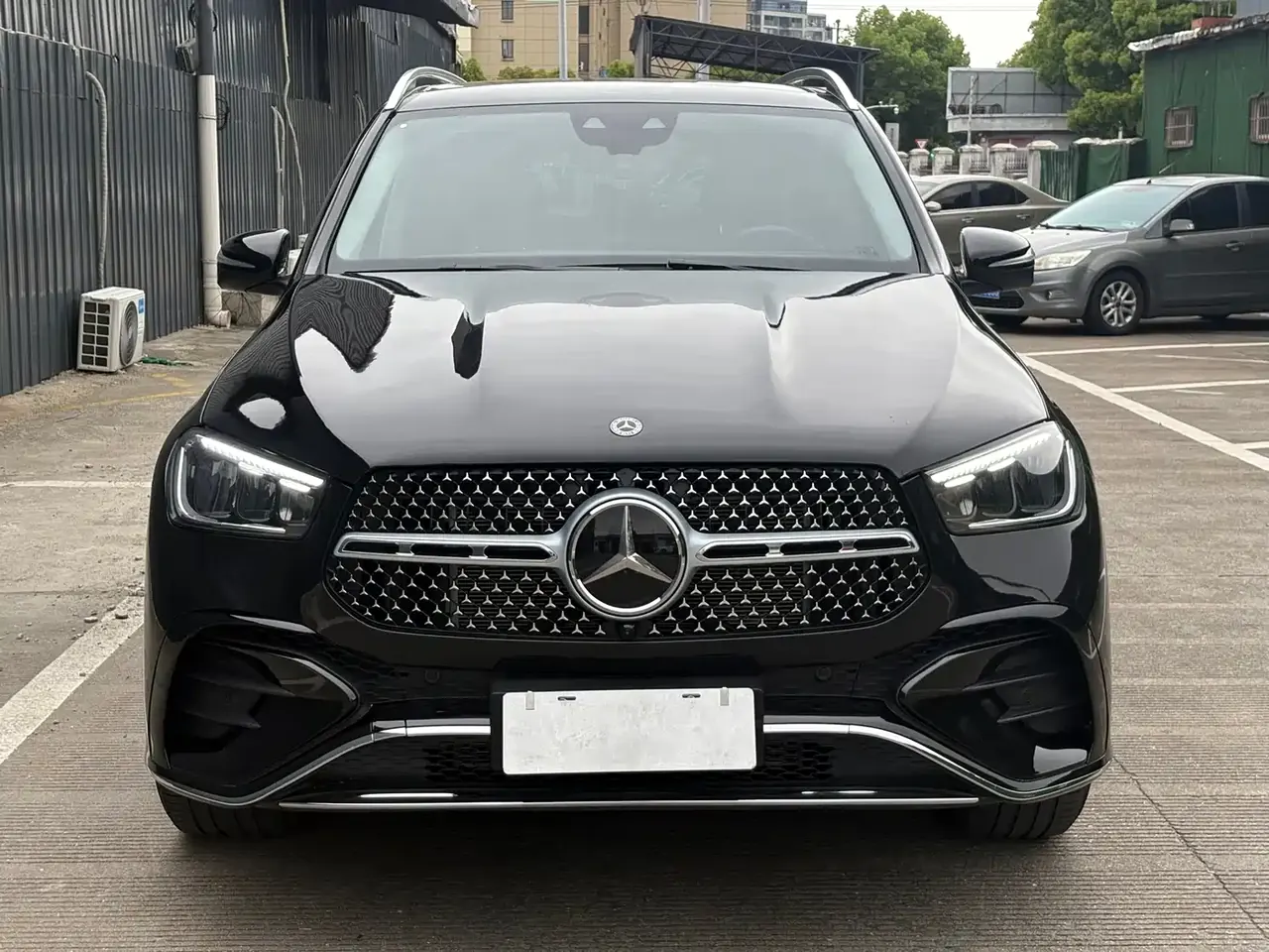 Mercedes-Benz GLE 2024 GLE 450 4MATIC Luxury фото 6
