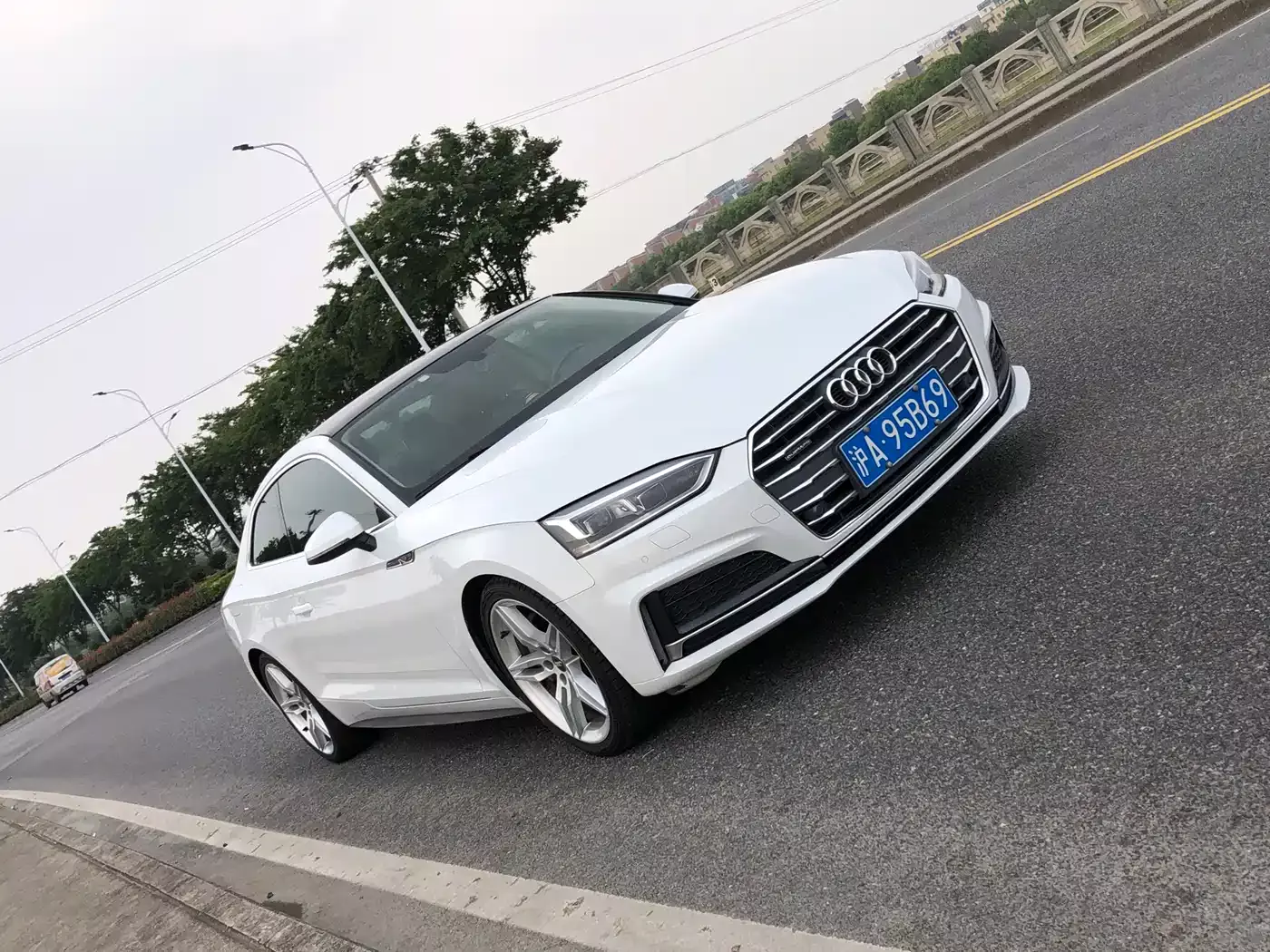 Audi A5 (Import) 2017 Coupe 45 TFSI quattro Sport фото 3