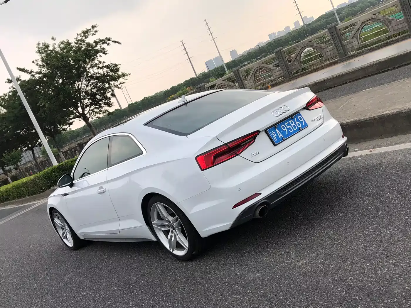 Audi A5 (Import) 2017 Coupe 45 TFSI quattro Sport фото 4