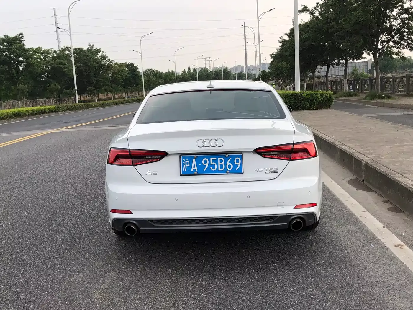 Audi A5 (Import) 2017 Coupe 45 TFSI quattro Sport фото 10