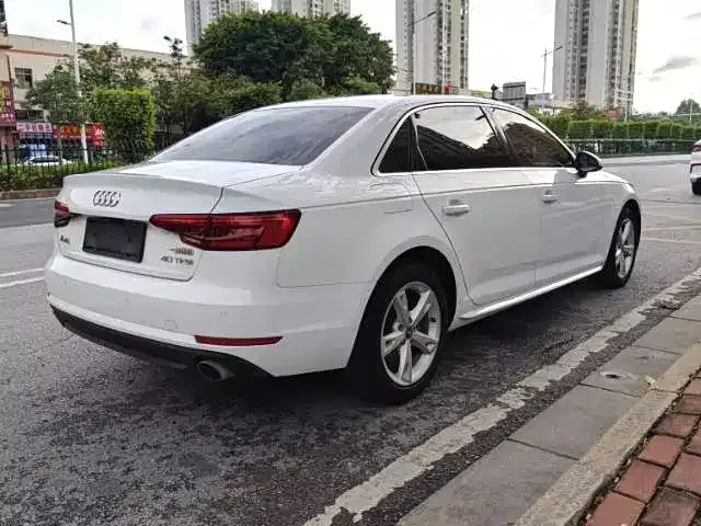 Audi A4L 2017 40 TFSI Progressive фото 10