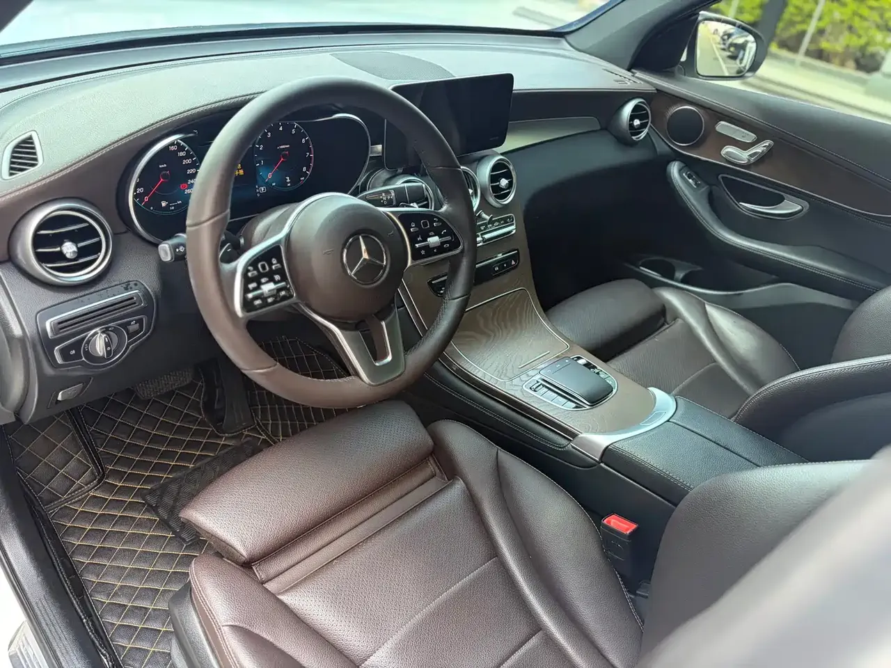 Mercedes-Benz GLC 2020 GLC 300 L 4MATIC Dynamic фото 16