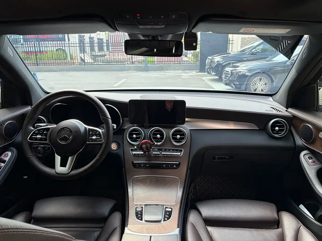 Mercedes-Benz GLC 2020 GLC 300 L 4MATIC Dynamic фото 19