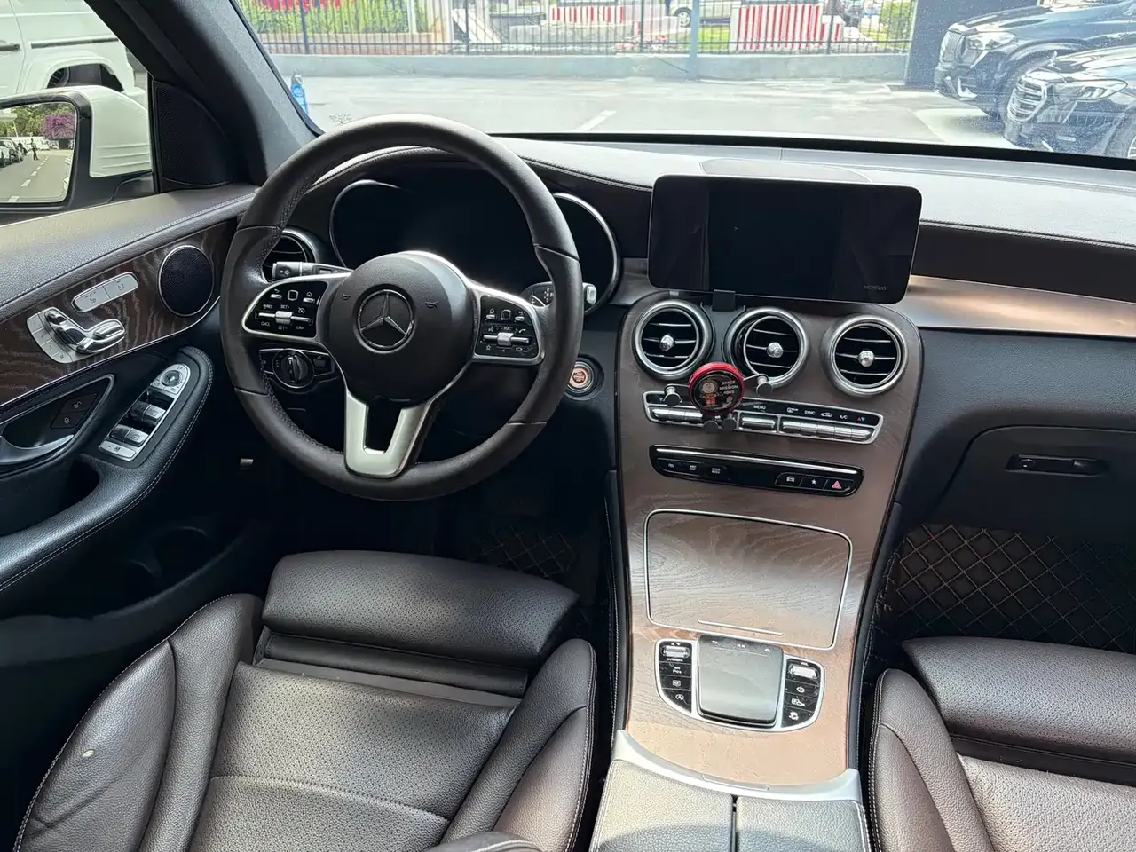 Mercedes-Benz GLC 2020 GLC 300 L 4MATIC Dynamic фото 20