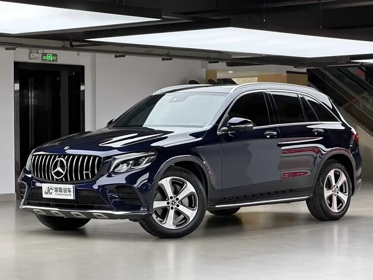 Mercedes-Benz GLC 2017 GLC 260 4MATIC Luxury фото 2