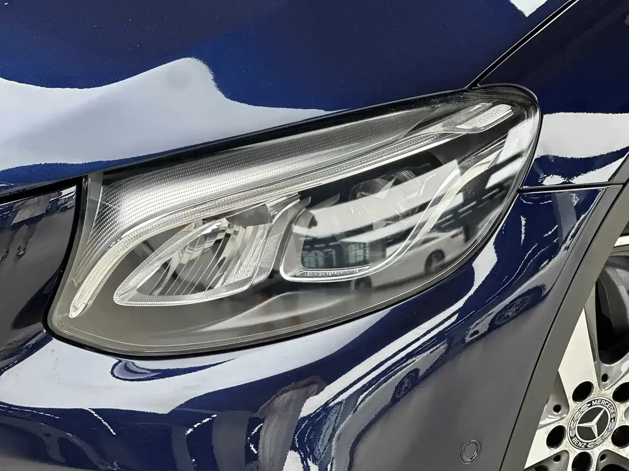 Mercedes-Benz GLC 2017 GLC 260 4MATIC Luxury фото 4