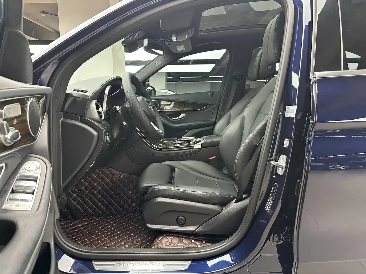 Mercedes-Benz GLC 2017 GLC 260 4MATIC Luxury фото 17