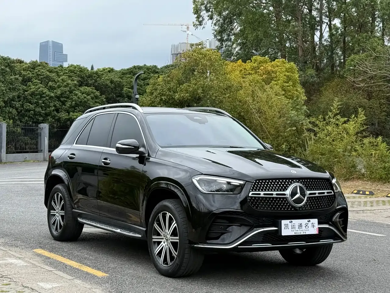 Mercedes-Benz GLE 2025 GLE 350 4MATIC Fashion фото 3