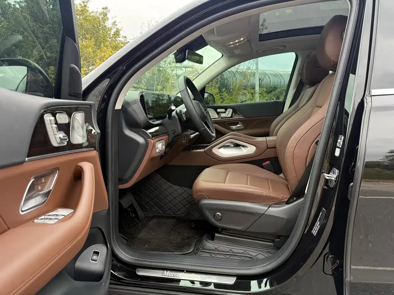 Mercedes-Benz GLE 2025 GLE 350 4MATIC Fashion фото 4