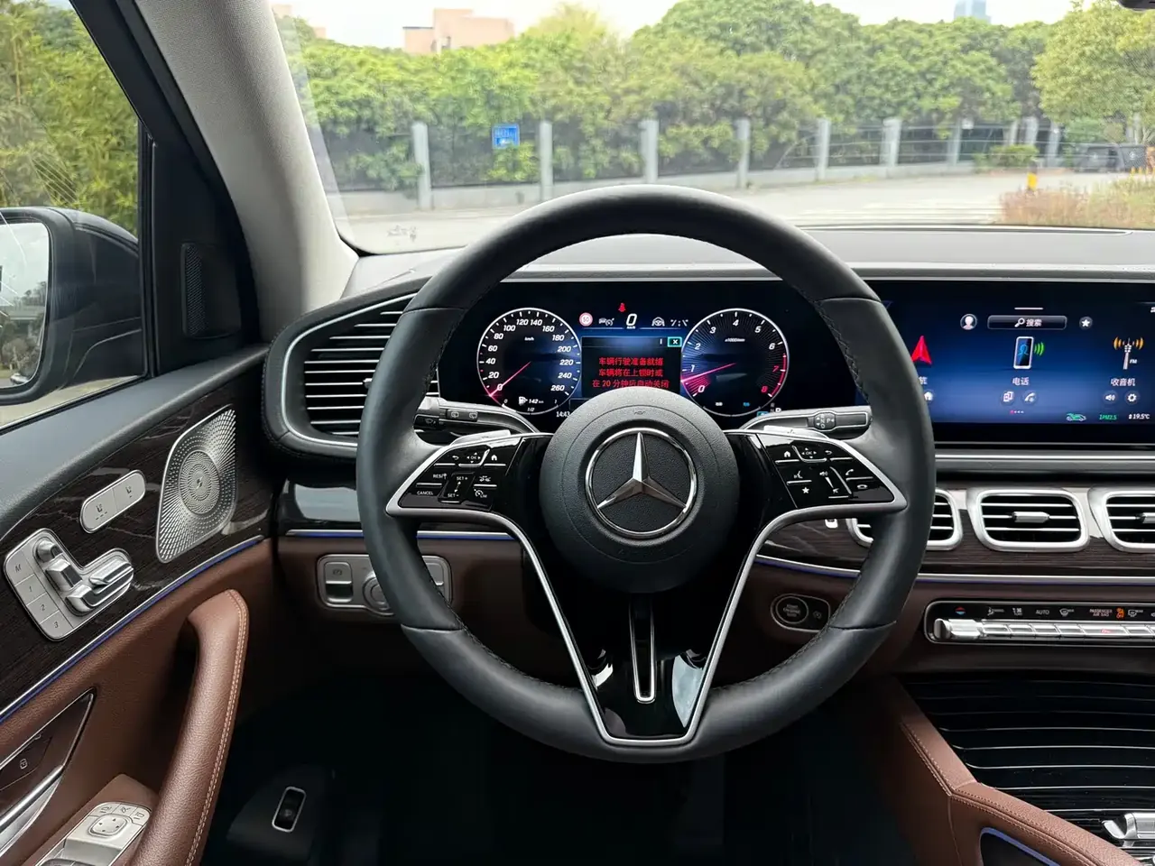 Mercedes-Benz GLE 2025 GLE 350 4MATIC Fashion фото 8