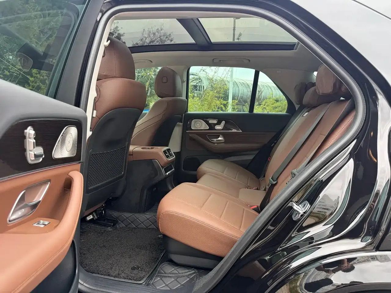 Mercedes-Benz GLE 2025 GLE 350 4MATIC Fashion фото 9