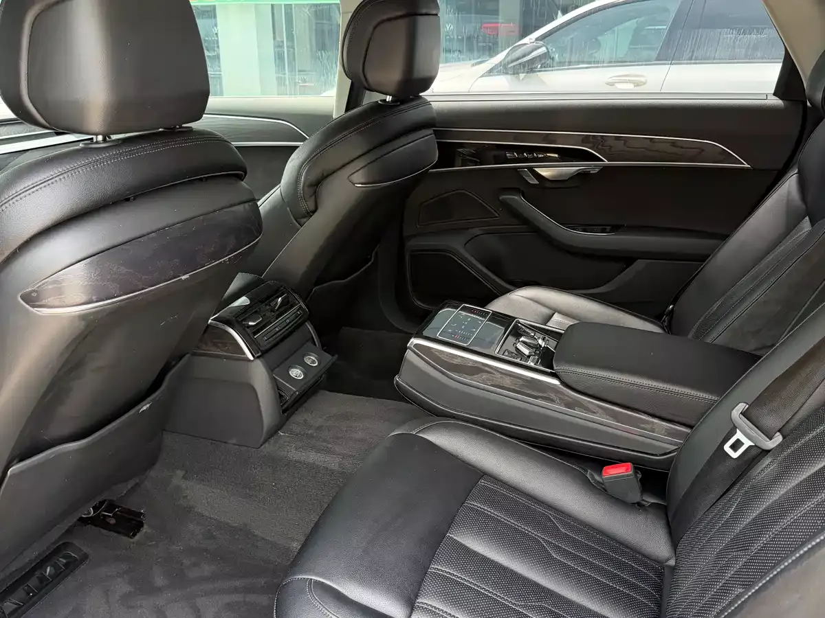 Audi A8 2019 Plus A8L 50 TFSI quattro Comfort фото 9