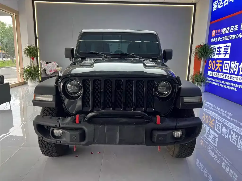 Jeep Wrangler 2019 2.0T Sahara 4-Door China V фото 2