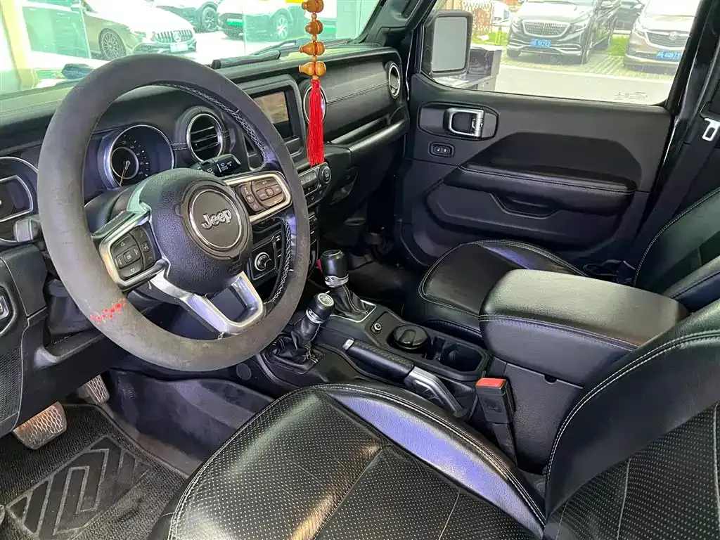 Jeep Wrangler 2019 2.0T Sahara 4-Door China V фото 5