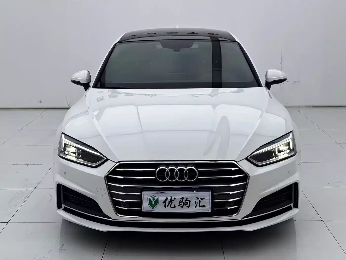 Audi A5 (Import) 2019 Sportback 40 TFSI Fashion фото 2