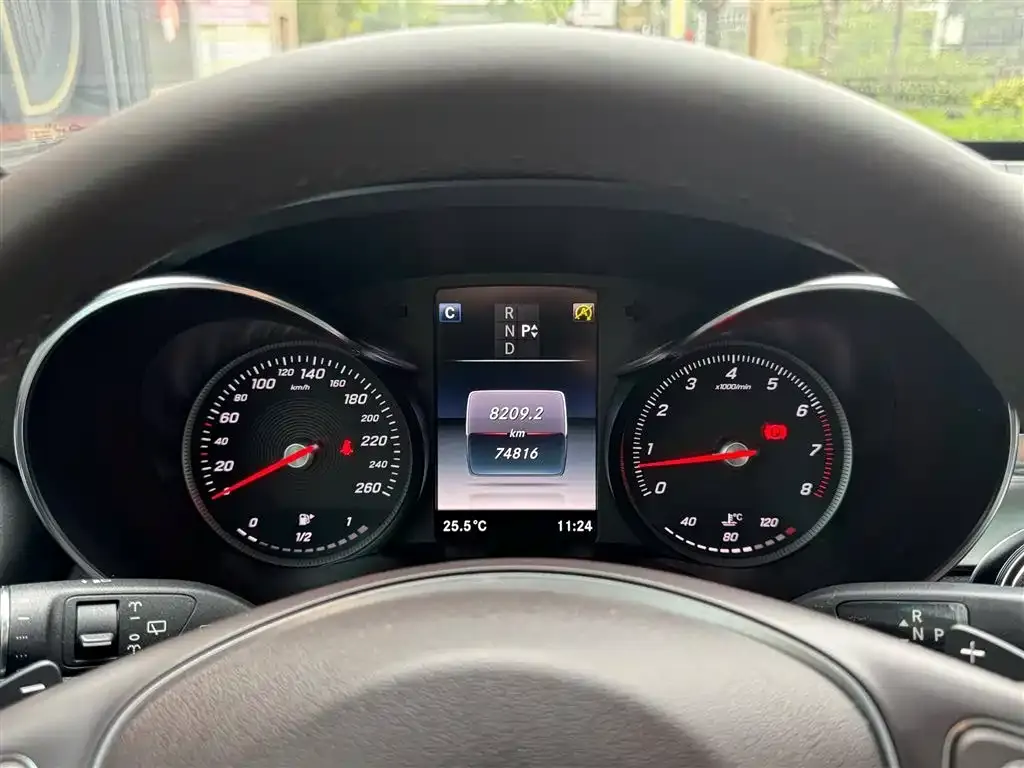 Mercedes-Benz GLC 2018 Facelift GLC 260 4MATIC Dynamic фото 14