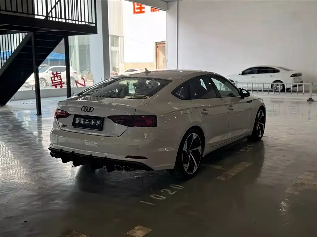 Audi A5 (Import) 2019 Sportback 40 TFSI Fashion фото 5