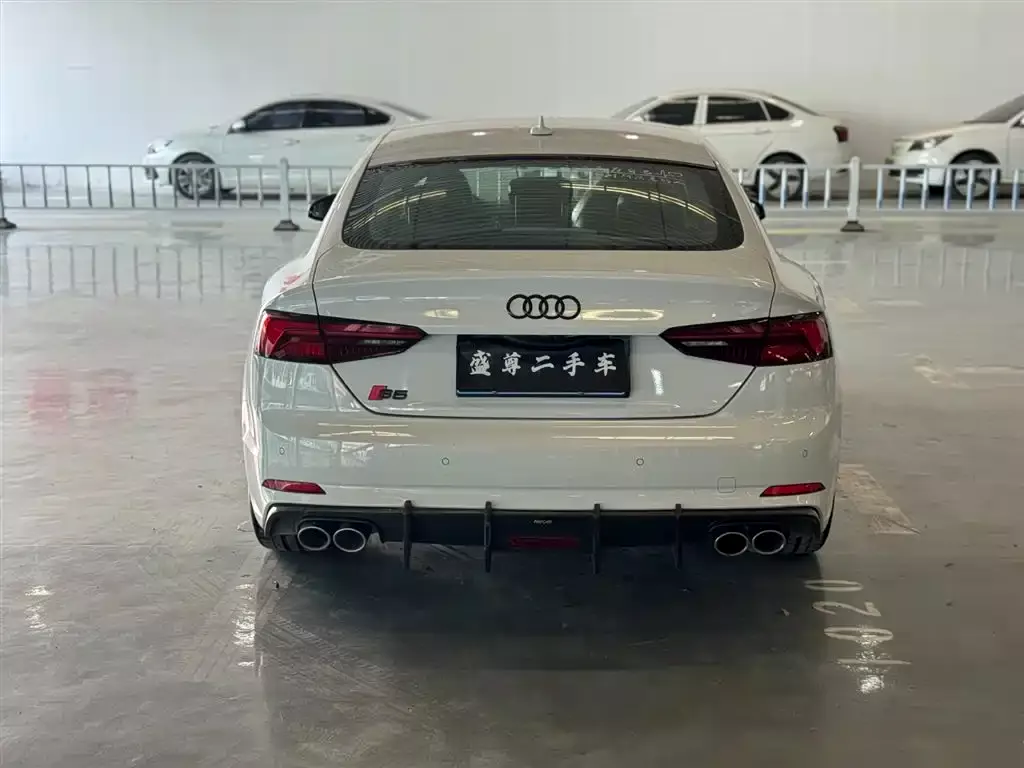 Audi A5 (Import) 2019 Sportback 40 TFSI Fashion фото 6