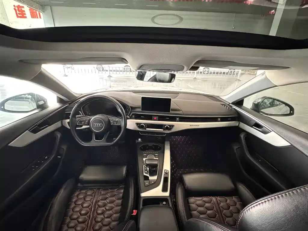 Audi A5 (Import) 2019 Sportback 40 TFSI Fashion фото 16