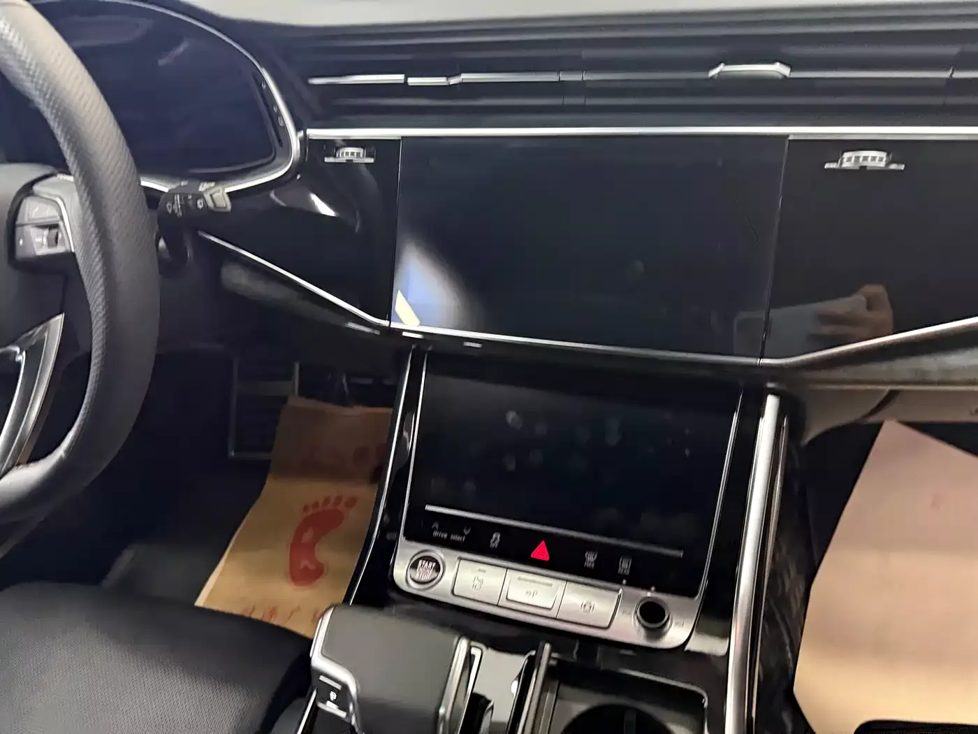 Audi Q8 2022 55 TFSI Exclusive Dynamic фото 7