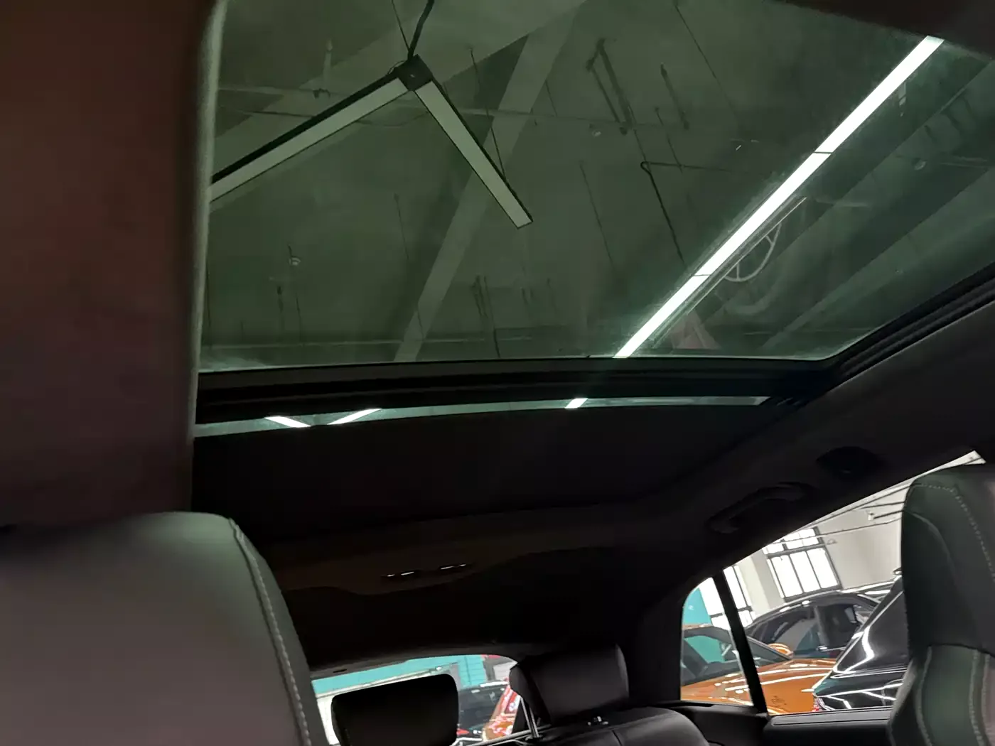 Audi Q8 2022 55 TFSI Exclusive Dynamic фото 10