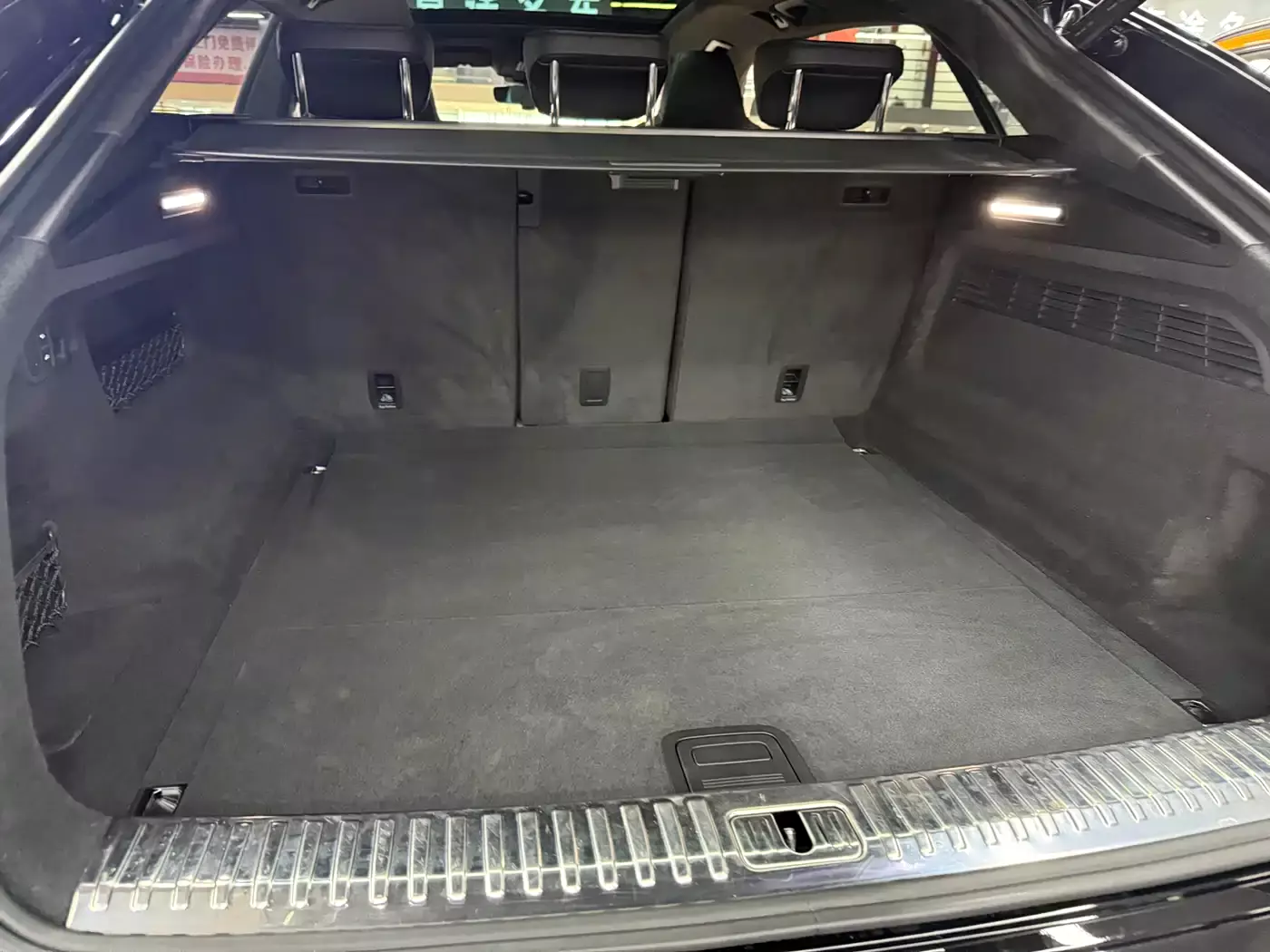 Audi Q8 2022 55 TFSI Exclusive Dynamic фото 18