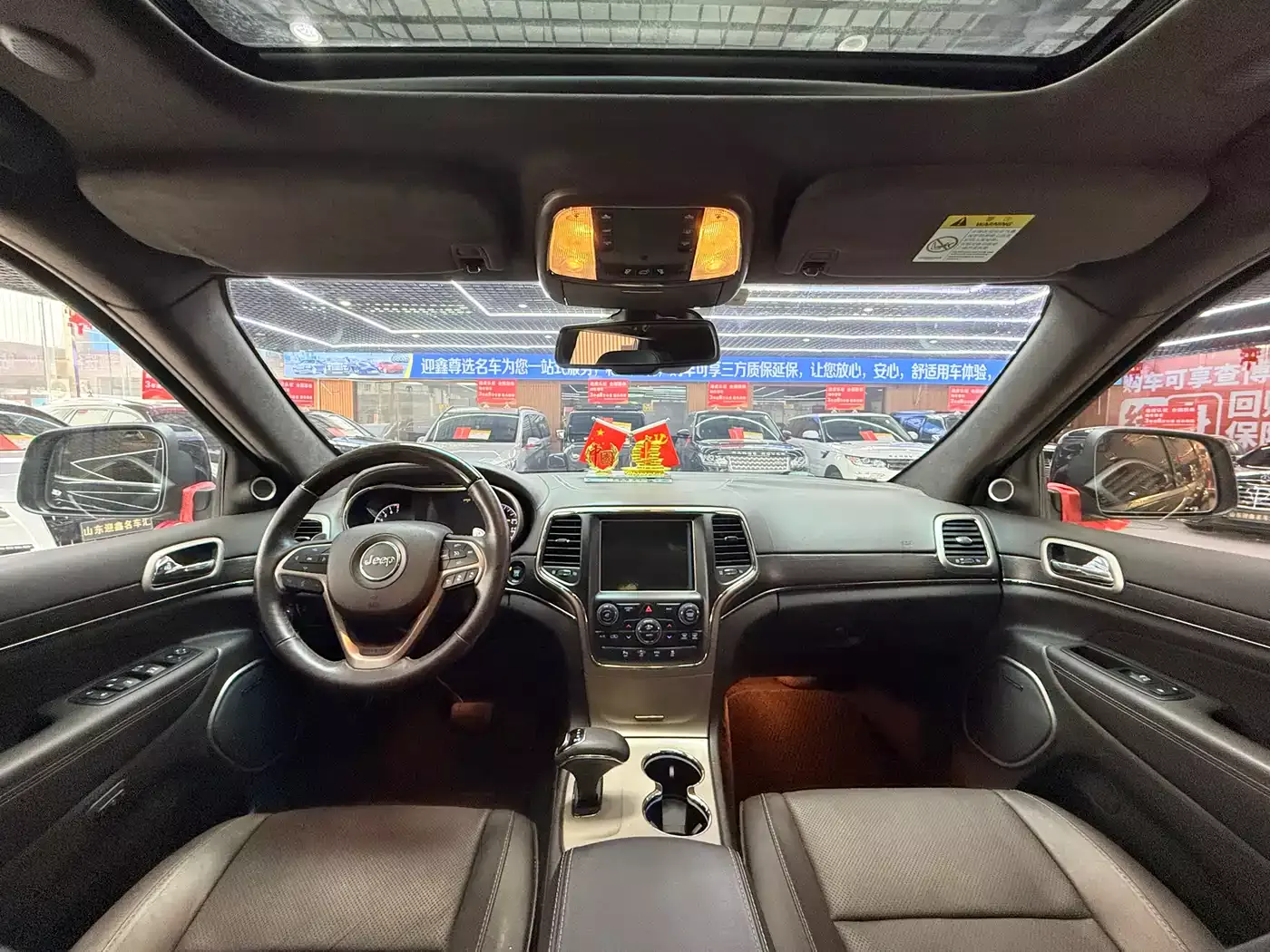 Jeep Grand Cherokee (Import) 2015 3.0L Flagship Prestige Edition фото 11