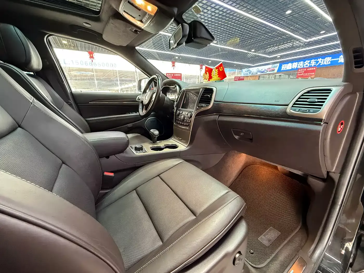 Jeep Grand Cherokee (Import) 2015 3.0L Flagship Prestige Edition фото 14