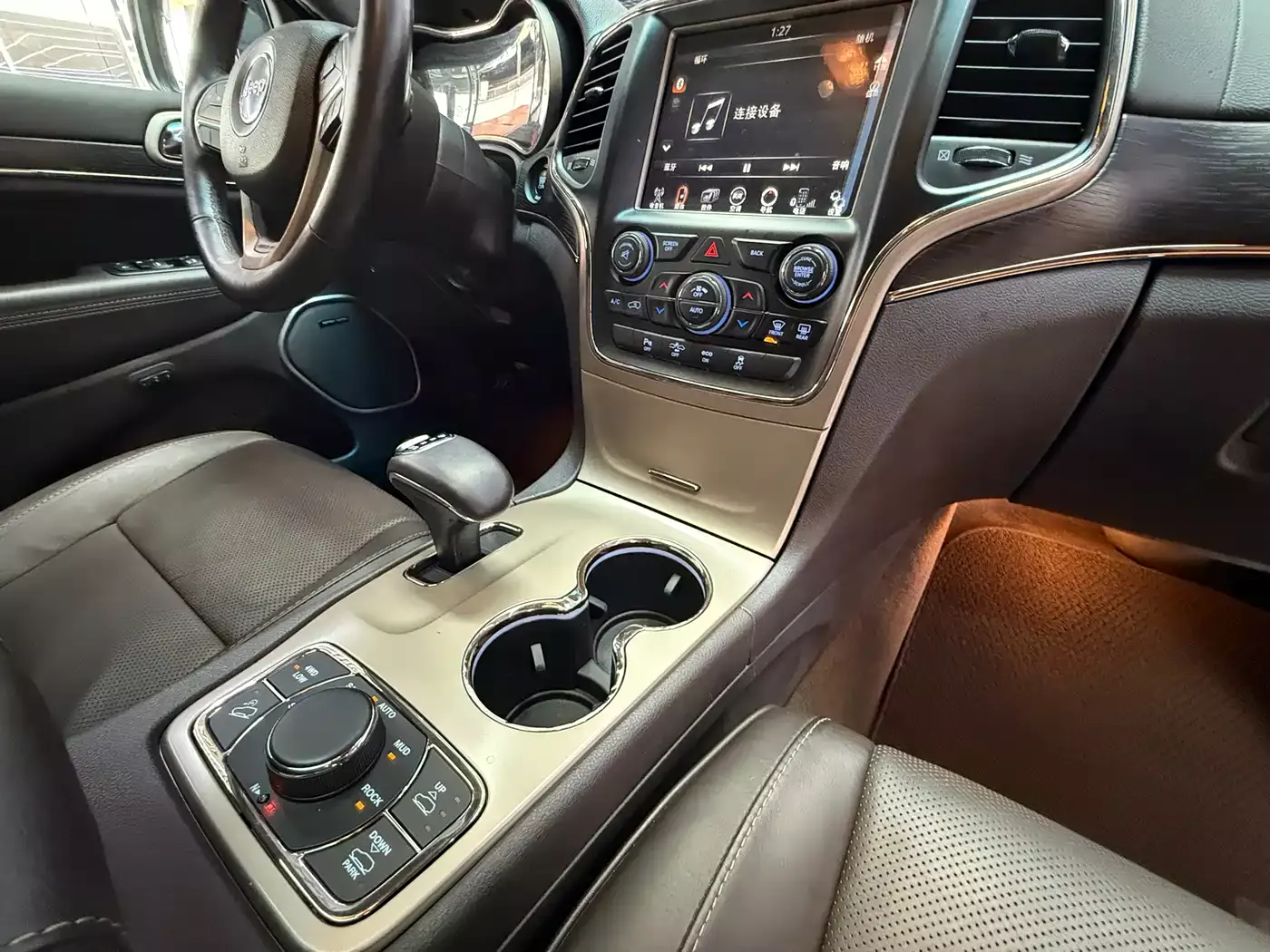 Jeep Grand Cherokee (Import) 2015 3.0L Flagship Prestige Edition фото 15