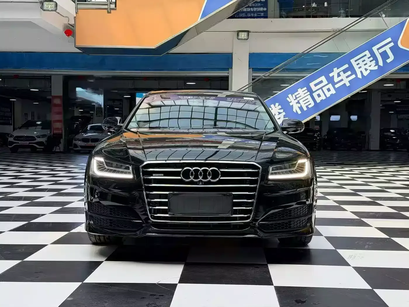 Audi A8 2017 A8L 45 TFSI quattro Leading Elite Edition фото 2