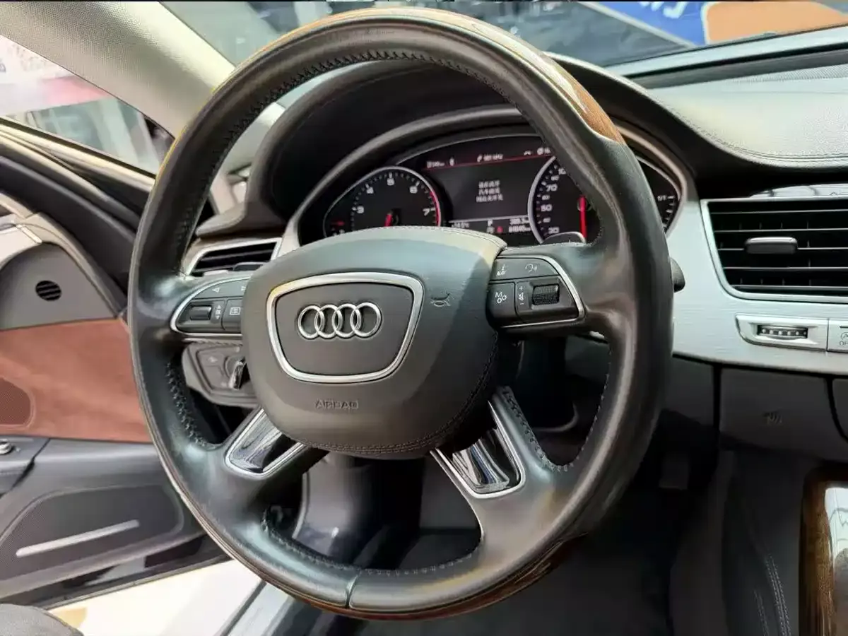 Audi A8 2017 A8L 45 TFSI quattro Leading Elite Edition фото 5