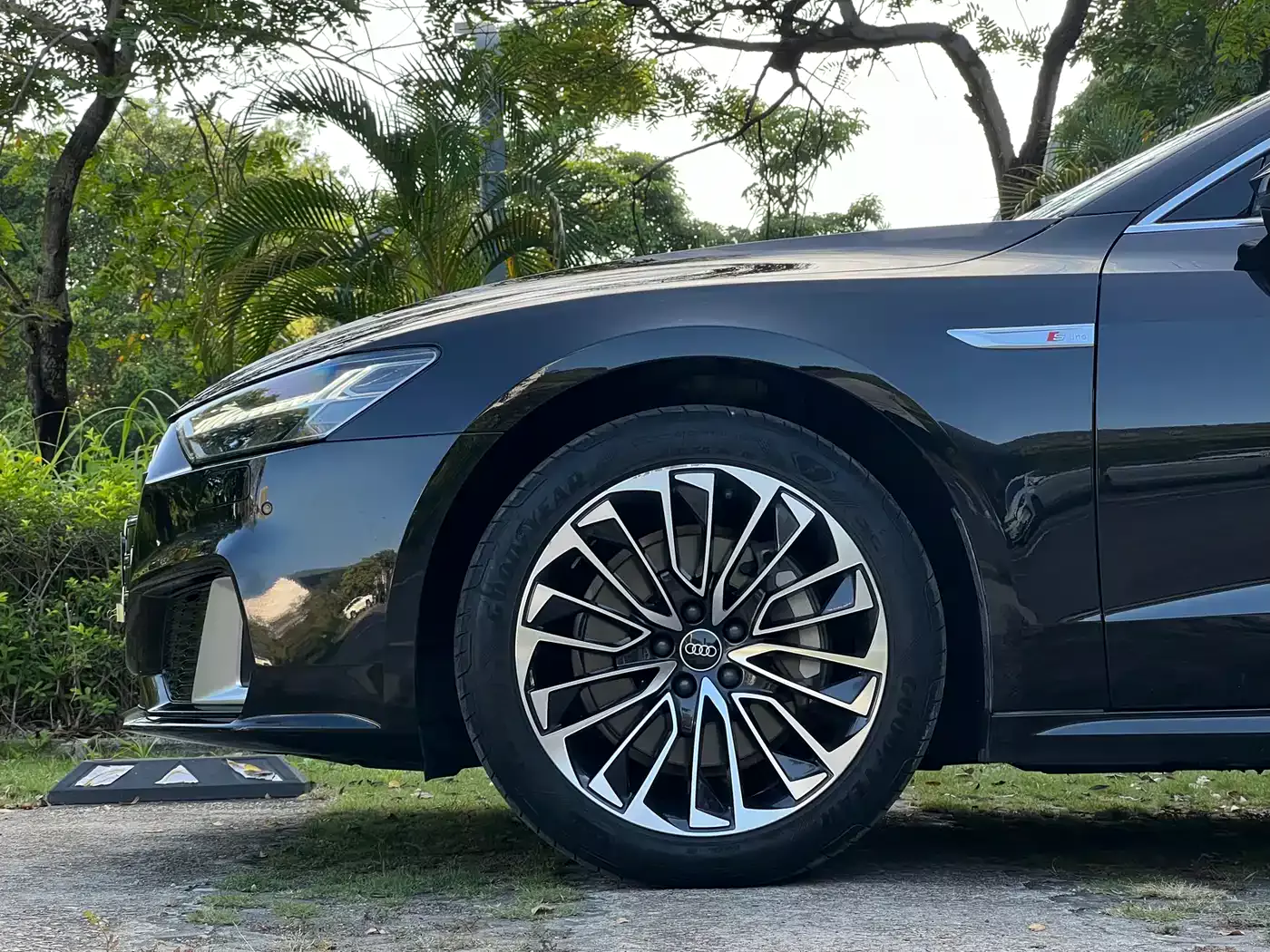 Audi A7L 2022 45 TFSI S-line Youth Dream Edition фото 20