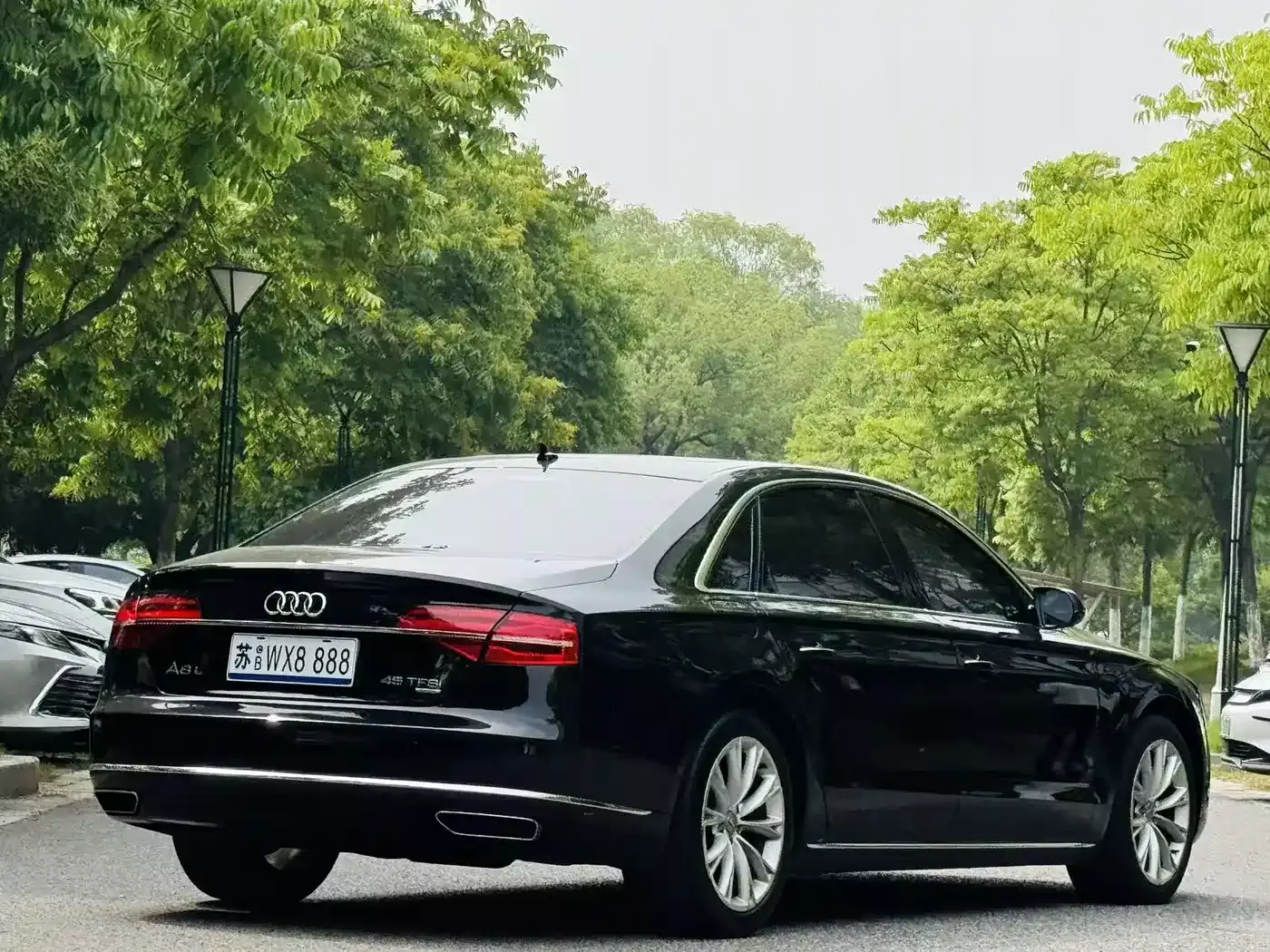Audi A8 2016 A8L 45 TFSI quattro Fashion фото 5