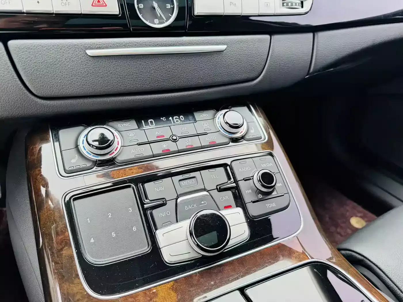 Audi A8 2016 A8L 45 TFSI quattro Fashion фото 13