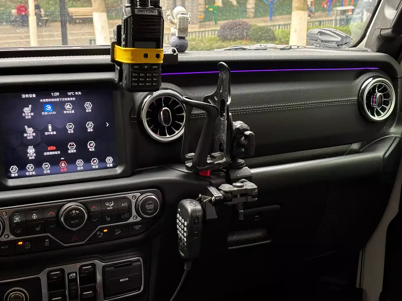 Jeep Wrangler 2019 2.0T Sahara 4-Door China V фото 13