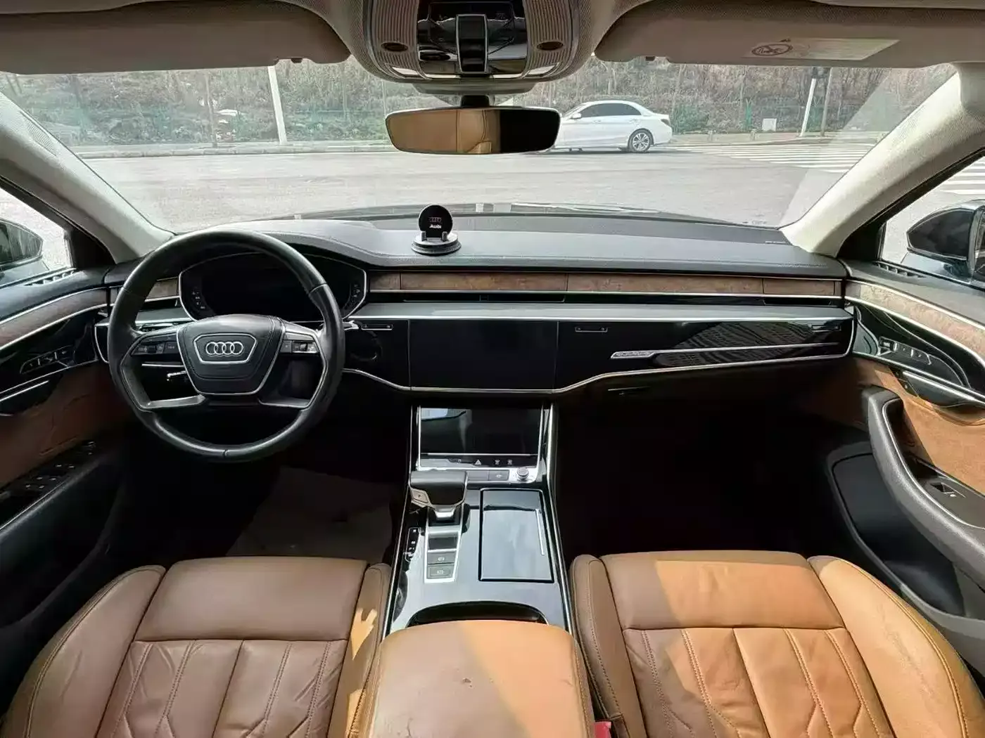 Audi A8 2018 A8L 55 TFSI quattro Launch Premium фото 5