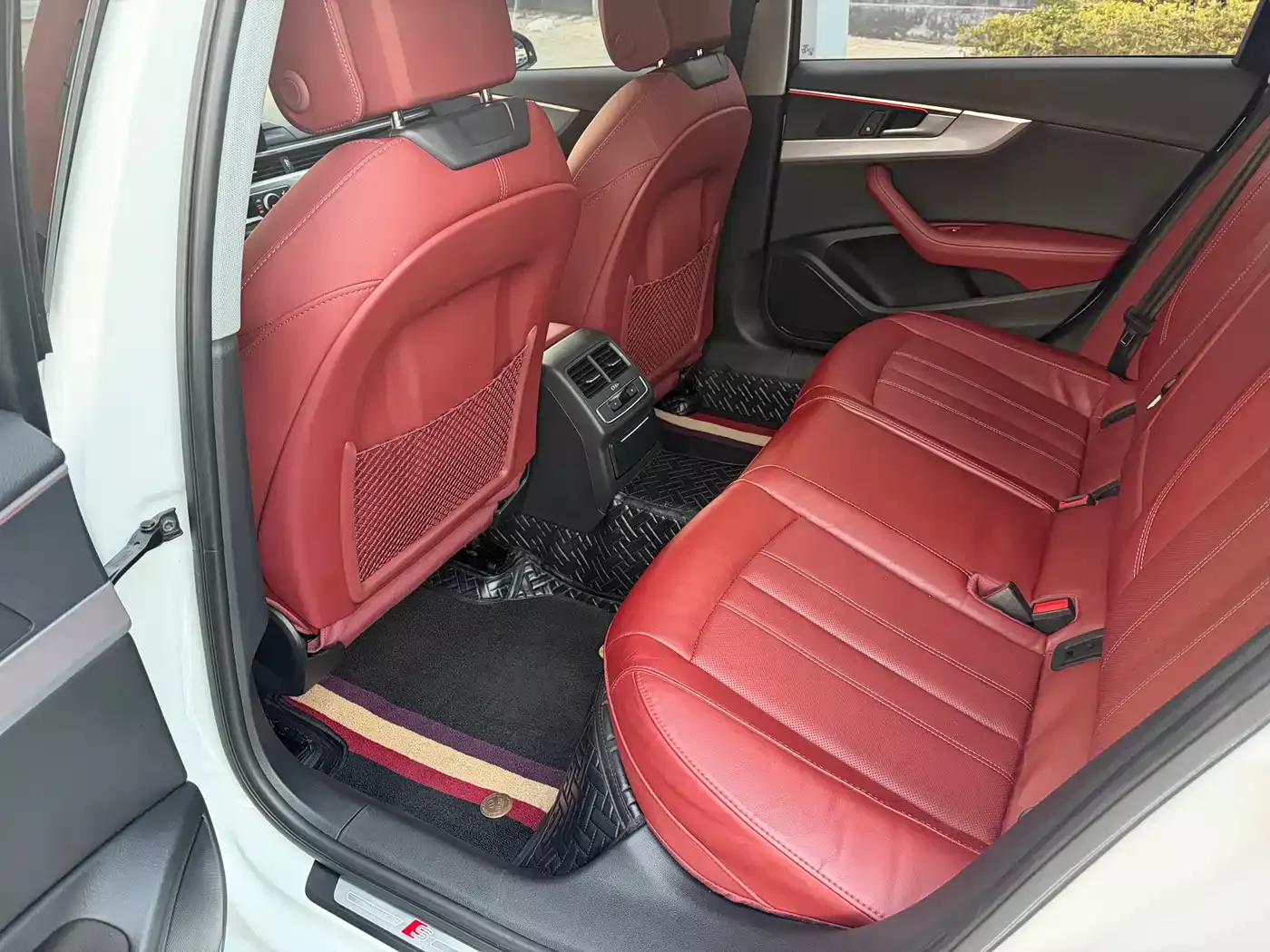 Audi A4L 2022 40 TFSI Luxury Dynamic фото 11