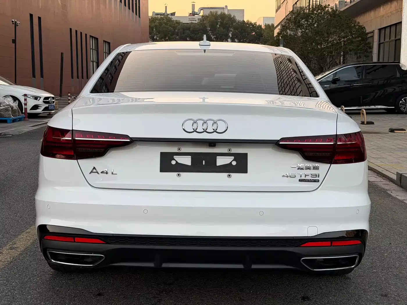 Audi A4L 2022 40 TFSI Luxury Dynamic фото 16