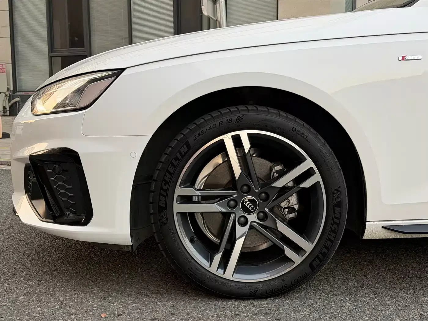 Audi A4L 2022 40 TFSI Luxury Dynamic фото 18