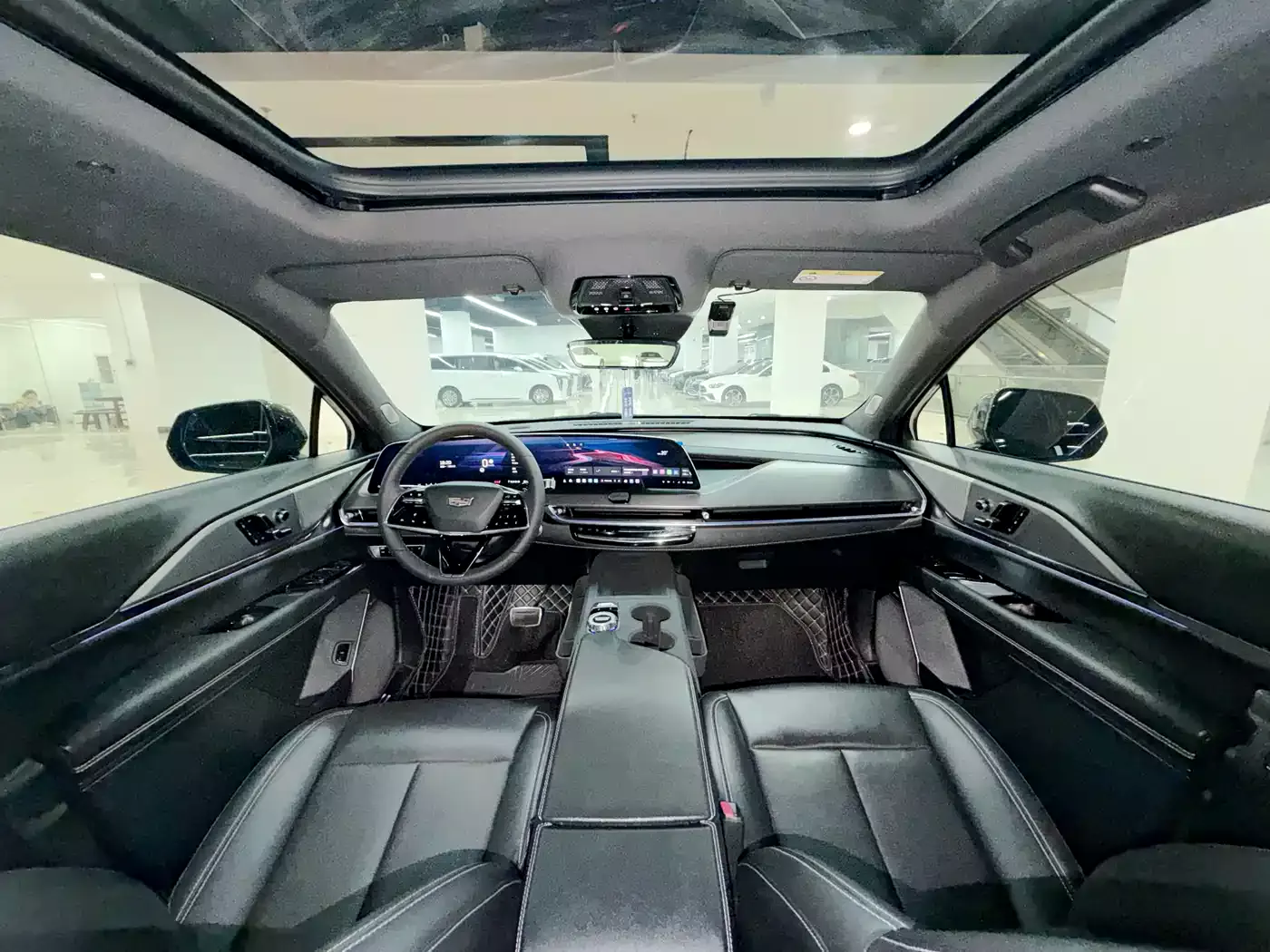 Cadillac XT5 2025 2.0T Premium Model фото 6